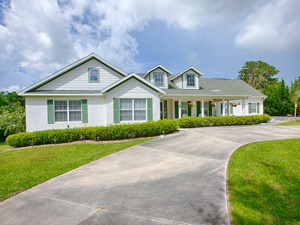 3 EntertainmentWorthy Homes For Sale in Ocklawaha & The Villages, FL