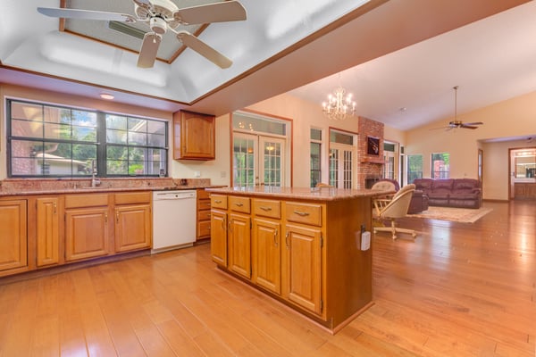 DeLeon Springs, FL Home for Sale Detached & Near State Park