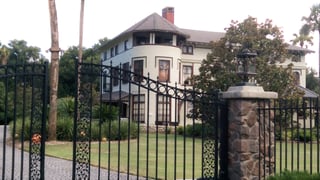 Stetson_Mansion_Front_Gate.jpg