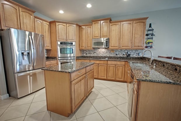Gorgeous_kitchen_in_Clermont_Florida_home.jpg