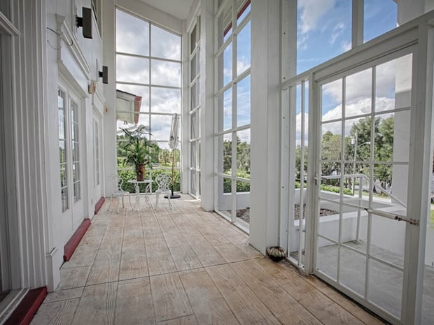 Screened_Lanai_included_in_home_in_Clermont_FL.jpg