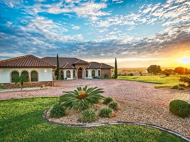 Luxury_Home_for_sale_in_Clermont_Florida_Exterior.jpg
