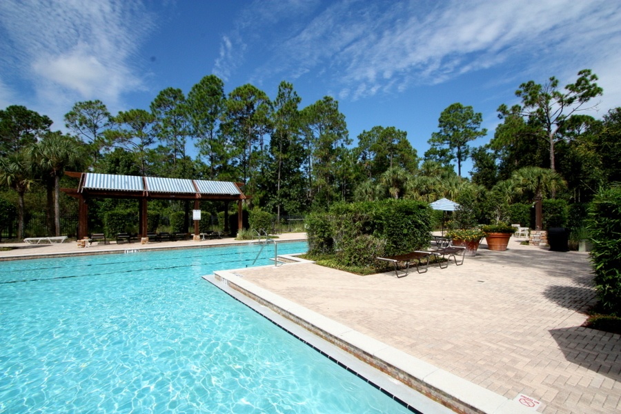 Home_for_Sale_Orlando_Florida_Pool.jpg