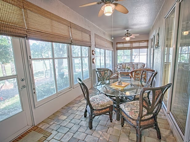 back_of_clermont_florida_55_plus_golf_home_for_sale.jpg