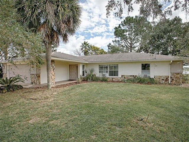 Home_for_sale_in_Clermont_Florida_1-15-16.jpg