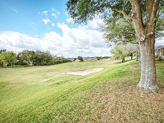 golf_course_views_on_home_for_sale_in_clermont_fl.jpg