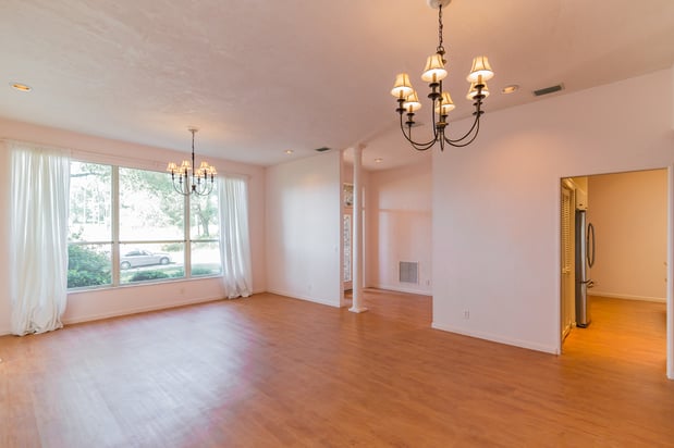 interior-living-area-home-for-sale-in-deland-fl.jpg