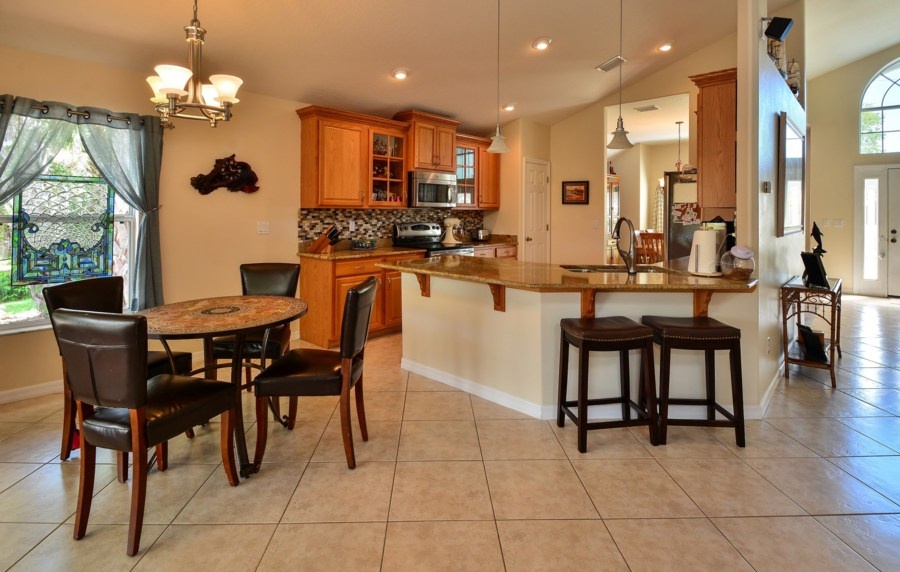 kitchen_in_palm_coast_florida_home_for_sale.jpg