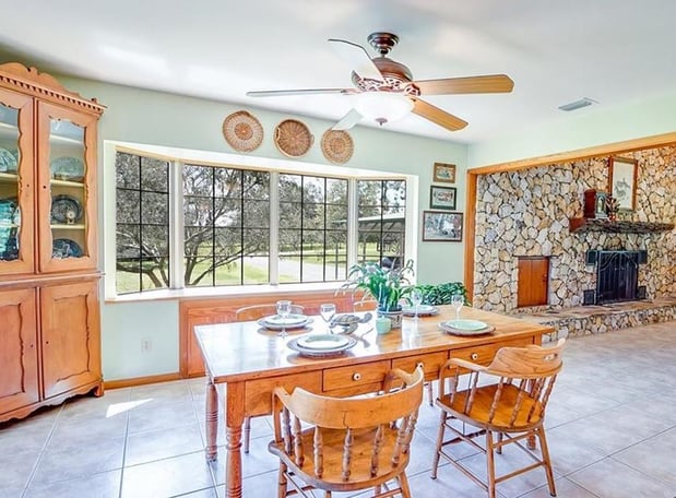 inside home for sale in eustis, florida.jpg