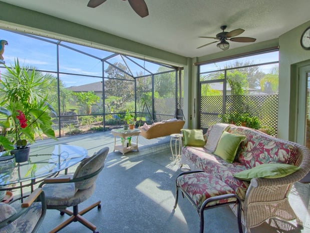 backyard_of_leesburg_florida_real_estate_home_for_sale.jpg