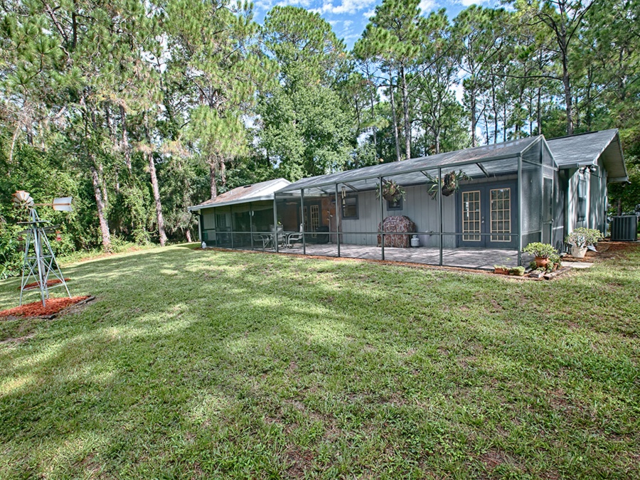 exterior_home_for_sale_in_leesburg_florida.jpg