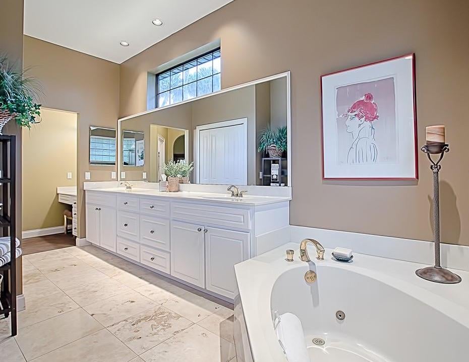 home for sale in leesburg, florida master bath