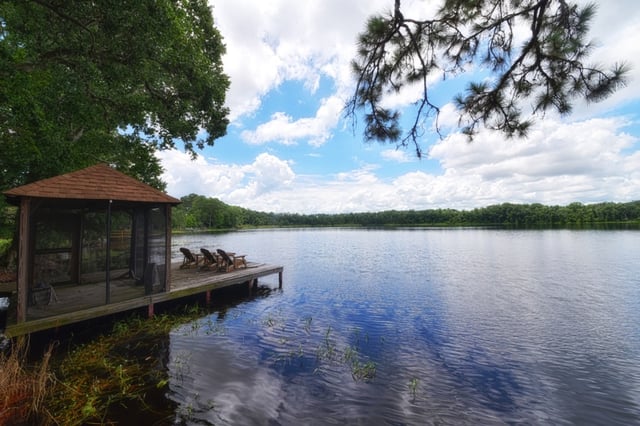 Fruitland_Park_Lake_Home_for_sale.jpg