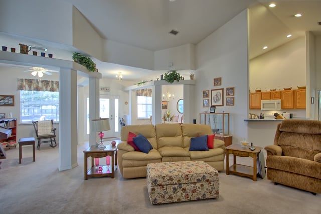 Interior_of_Fruitland_Park_Florida_home_for_sale.jpg