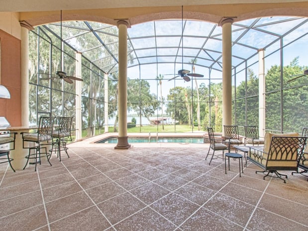 pool_on_mount_dora_florida_home.jpg