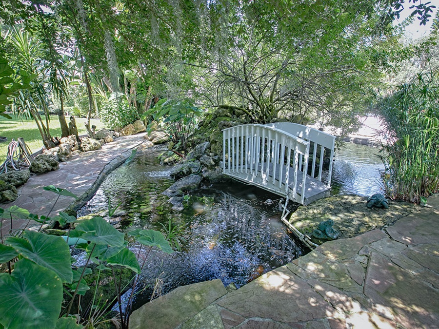 leesburg_florida_luxury_home_for_sale_property.jpg
