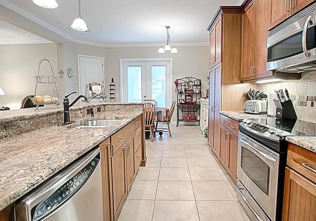 kitchen in tavares fl home for sale.jpg