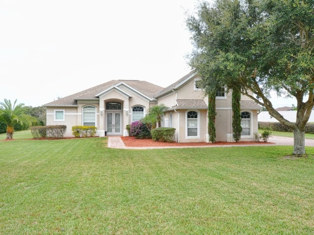 Home_for_sale_in_Mount_Dora1_22_16.jpg