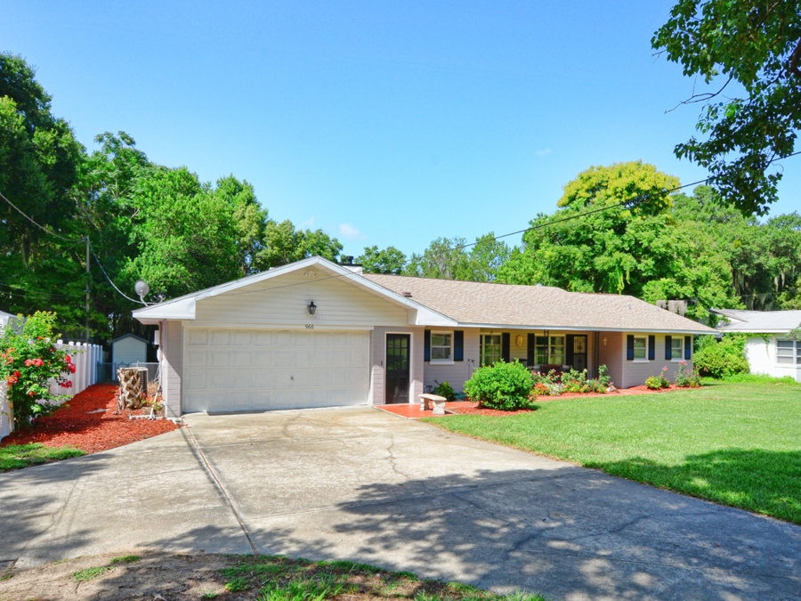 3 homes for sale near Downtown Mount Dora, Florida