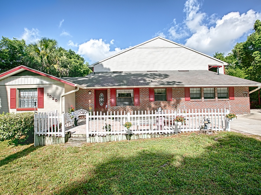 home_for_sale_mount_dora.jpg