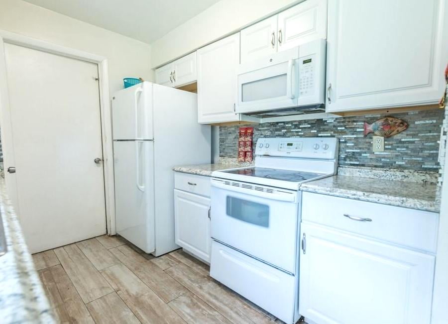 kitchen in orlando home for sale