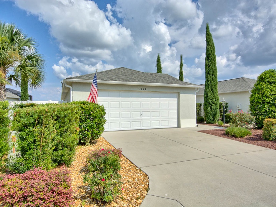 Popular_home_for_sale_in_the_villages_best_place_to_retire.jpg