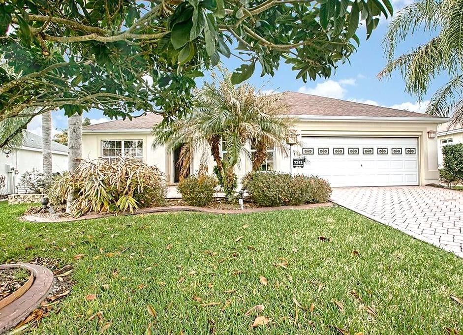 front exterior villages fl home