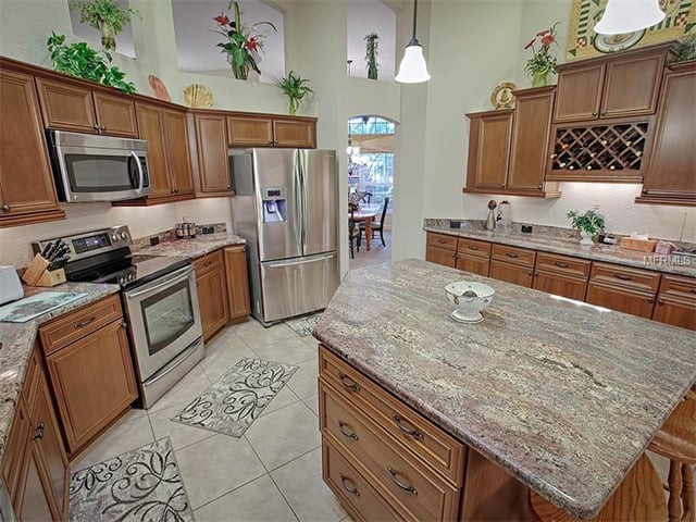 kitchen_in_the_villages_florida_home_for_sale.jpg