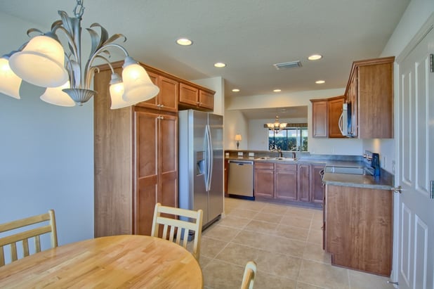 kitchen_in_villages_florida_home_for_sale.jpg