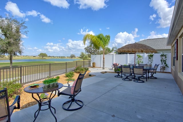 golf_course_views_from_home_for_sale_in_the_villages_florida.jpg