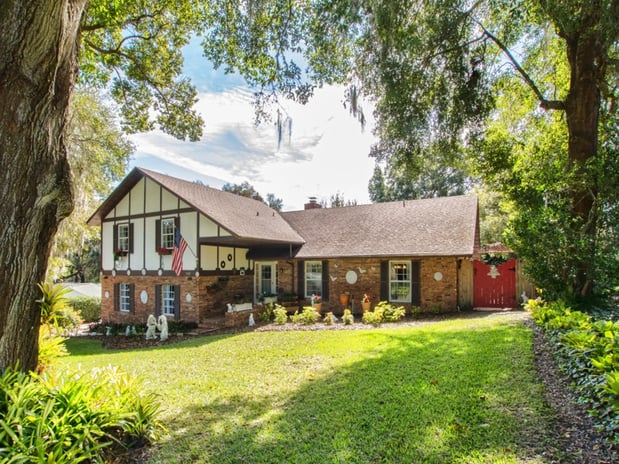 swiss_chalet_style_home_for_sale_in_mount_dora_florida_3_11_16.jpg