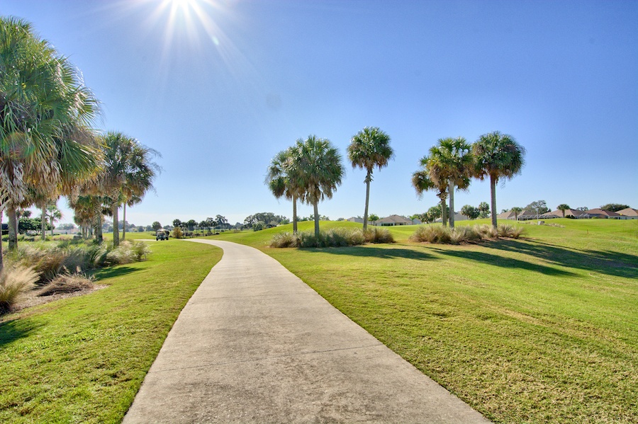 The Top Golf Courses in The Villages, Florida to Play & Live Near