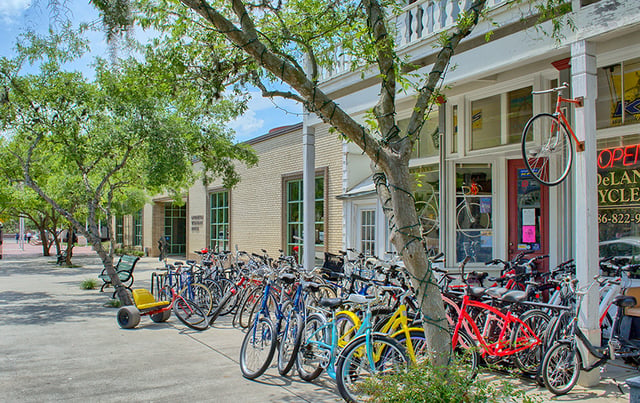 Bikes_In_DeLand_Volusia_Florida.png