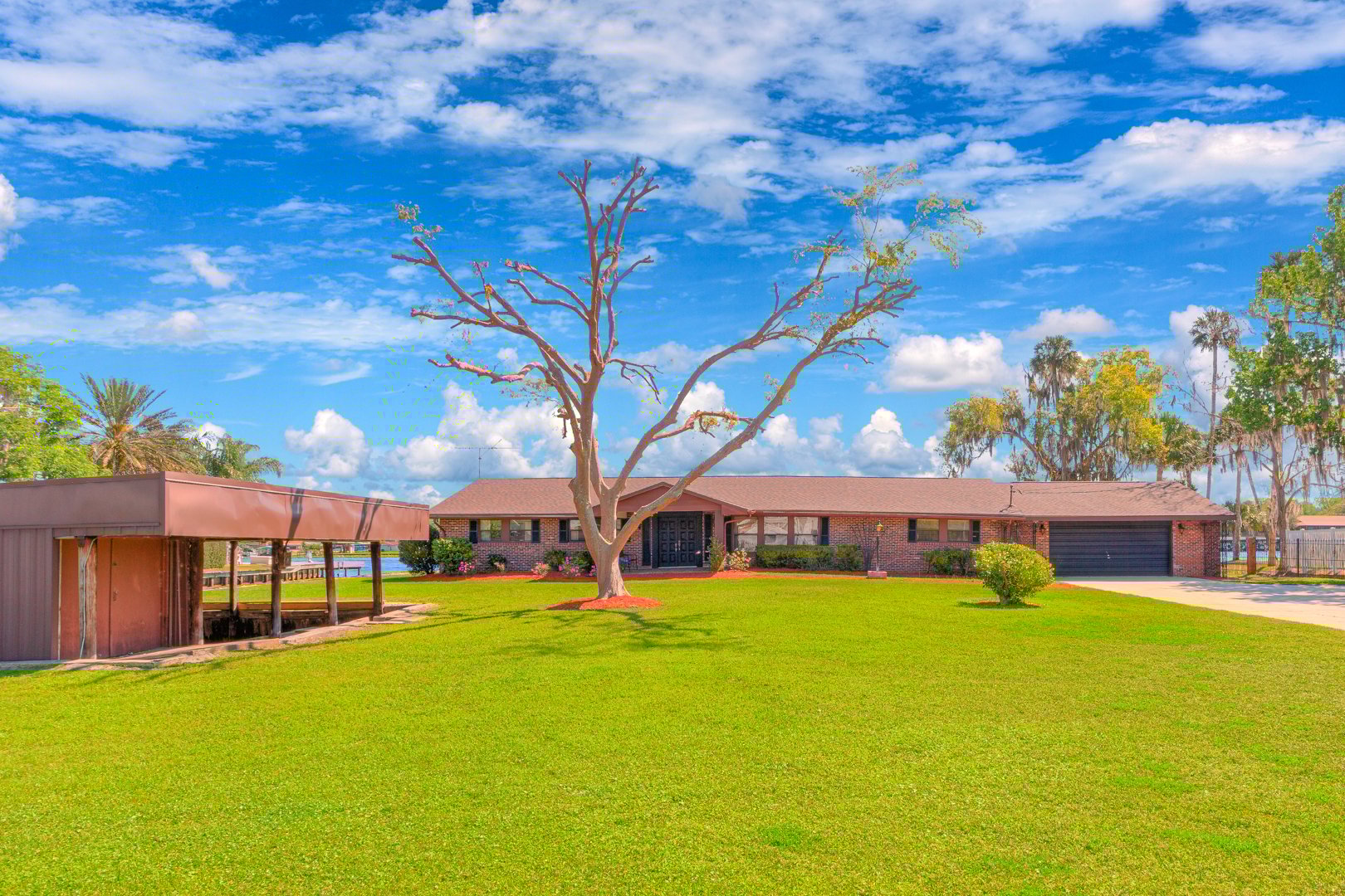 home for sale in astor, florida-1