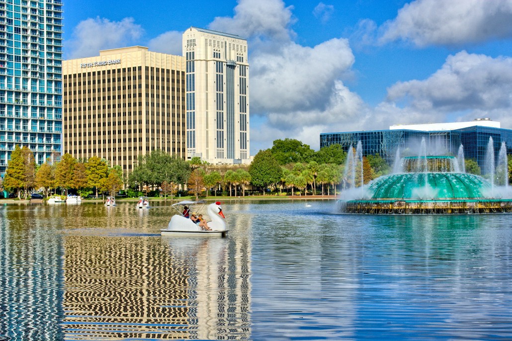 lake_eola_swans