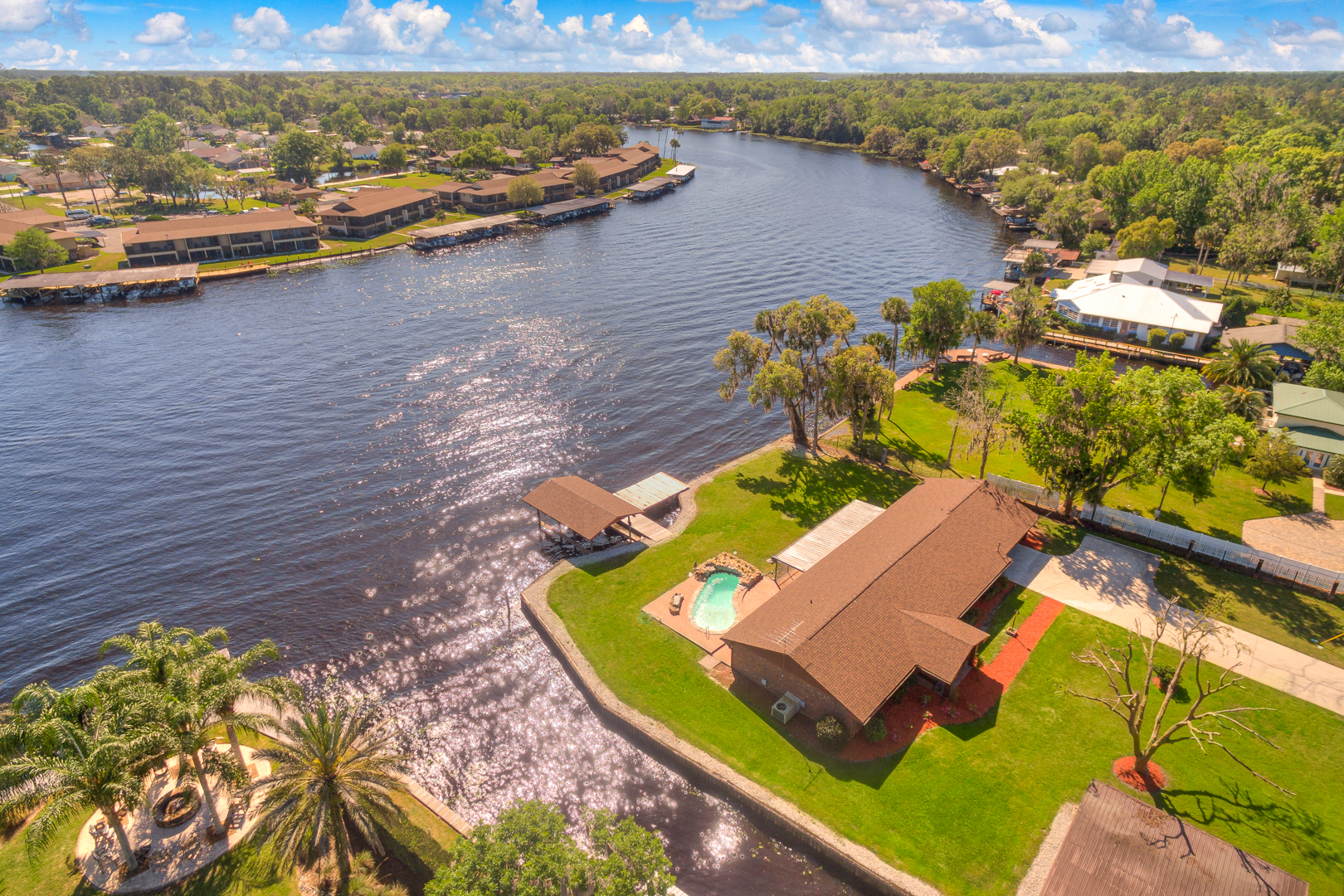 homes-for-sale-in-deland-astor-fl-st-john-s-riverfront-more