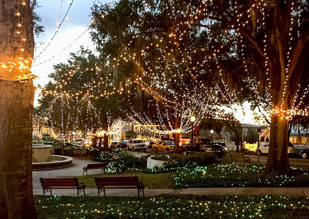 Mount Dora during the Holidays